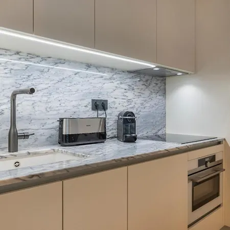 아파트 Luxury Casal Ribeiro I By Innkeeper